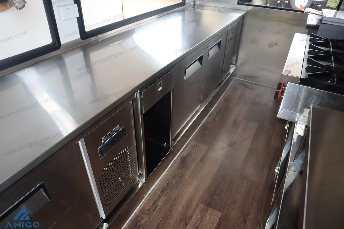 4m fryer/6B cooktop Sydney Food Trailers